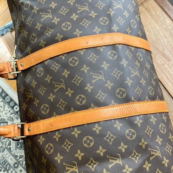 Louis Vuitton Bandouliere Keepall 60 Travel Bag - Picture 13 of 17